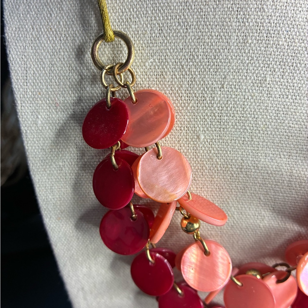 Bold Pink and Red Disc Necklace - Picture 3 of 4